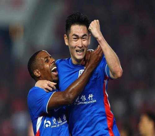 4131！中超瘋狂一夜！申花五連勝大連不敵玉昆，深圳擊敗鐵人