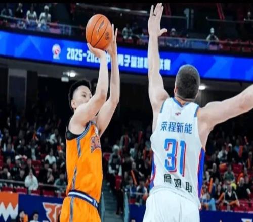 一步一腳印，李弘權(quán)3年前獲最快進(jìn)步球員，今年入選一陣