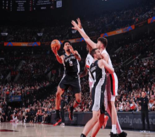 馬刺逆轉(zhuǎn)開拓者21文班缺陣榜眼秀27+10楊瀚森1板