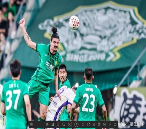 工体耻辱一败！遭副班长疯狂按地摩擦，国安别再拿裁判当遮羞布了