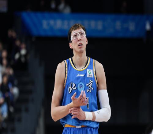 CBA数据王出炉：外援5项第一李添荣三分王周琦本土篮板王