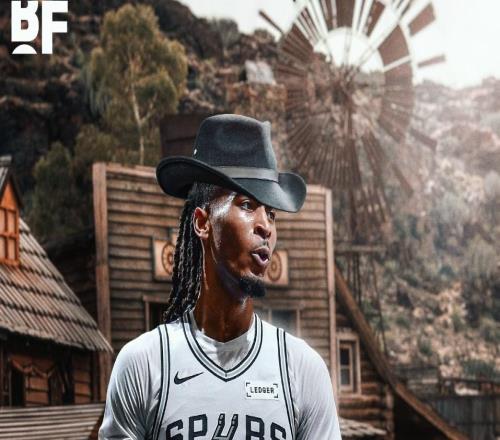 马刺新妖刀一战创8纪录！末节10分还隔扣罗威米奇：天赋肉眼可见