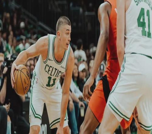 3年前被當(dāng)吉祥物，申請交易！如今成頂級(jí)火力，一戰(zhàn)直升隊(duì)史第二