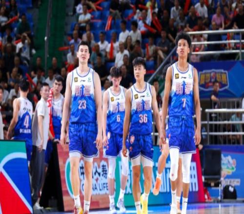 6人入選國(guó)家短訓(xùn)營(yíng)！困境中，新疆男籃年輕力量破土而出