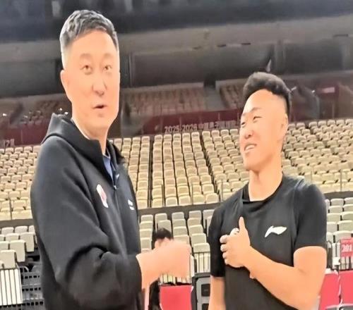 賀希寧逆襲斬獲大獎，憑實力站穩(wěn)腳跟，打破過往角色局限