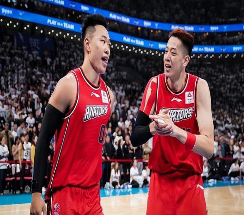 我拿MVP了！沈梓捷恭喜賀希寧：回房了，這一句話概括萬千