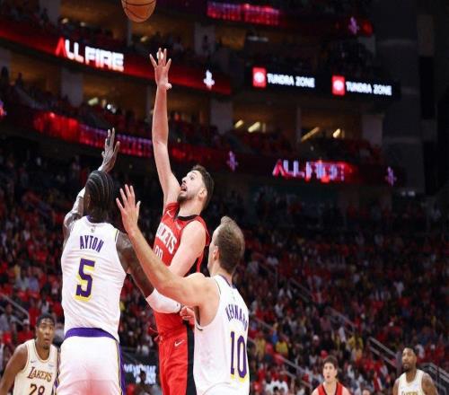 火箭主帥抨擊湖人艾頓在G4被驅(qū)逐出場(chǎng)太輕：判罰標(biāo)準(zhǔn)比以前寬松了