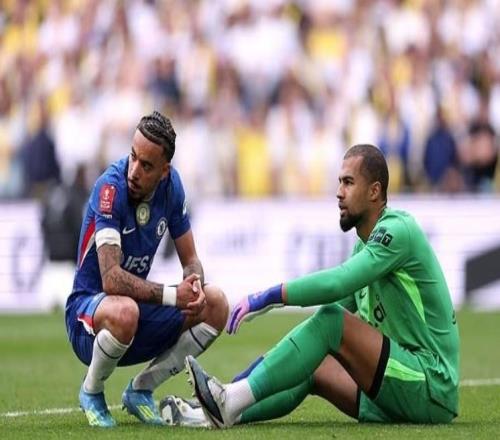 郵報(bào)：恩佐想和麥克法蘭溝通，隨即示意桑切斯倒地接受治療