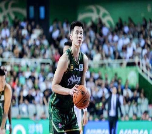 山東大漢留憾，本土得分王，一個獎也沒撈到，合同到期，回山東吧