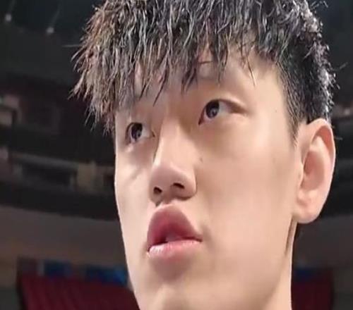 曾凡博：去年腰一斷，整個(gè)身體的勁就泄了現(xiàn)在身體并沒(méi)有完全好