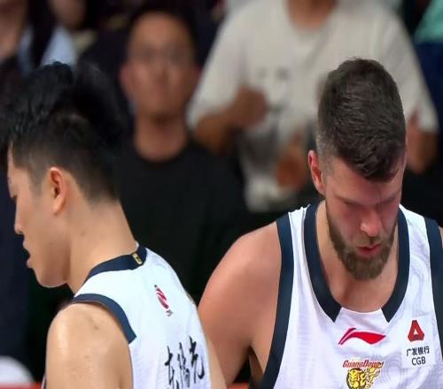 終于等到了！廣東新內線老大正式誕生，這可是加強版胡金秋！