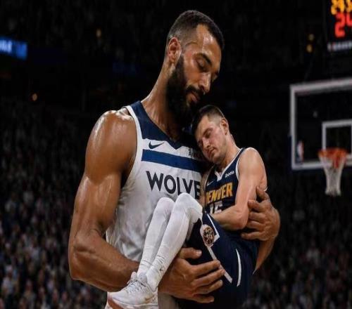 并列歷史第一！約基奇季后賽+常規(guī)賽221次三雙欲重演13翻盤奇跡