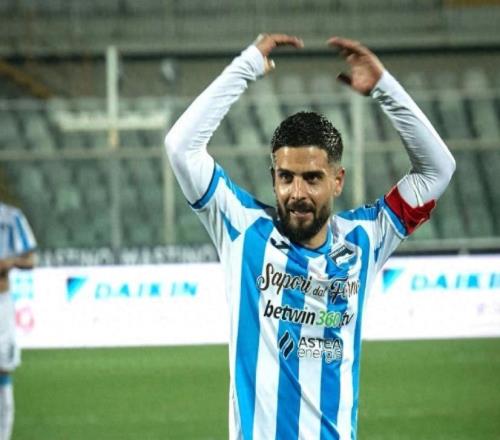 14年后仍是大腿！11場(chǎng)造8球帶隊(duì)逃離降級(jí)區(qū)，有他進(jìn)球至今不敗