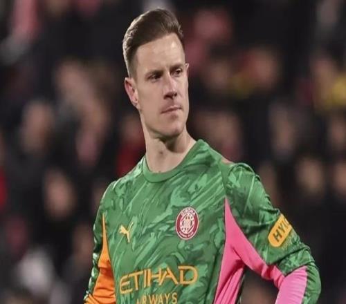 每體：特爾施特根仍活躍于巴薩隊(duì)長群聊，被視為更衣室領(lǐng)袖