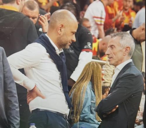 記者：貝爾塔現(xiàn)場考察了奧斯梅恩！BBC：哈弗茨賽季結束前可復出