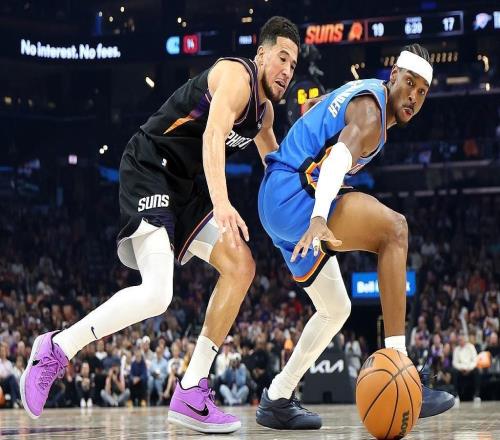 不可阻擋，SGA系列賽首輪場均33.8分8助攻，命中率高達(dá)55.1%