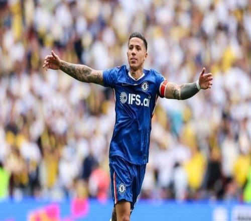 恩佐穿白衣現(xiàn)身馬德里！剛示愛(ài)皇馬被停賽，轉(zhuǎn)頭就去馬德里瀟灑了