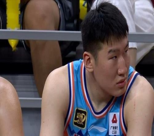 中國籃壇歷史罕見！郭士強征召新疆高達6人進入男籃集訓隊