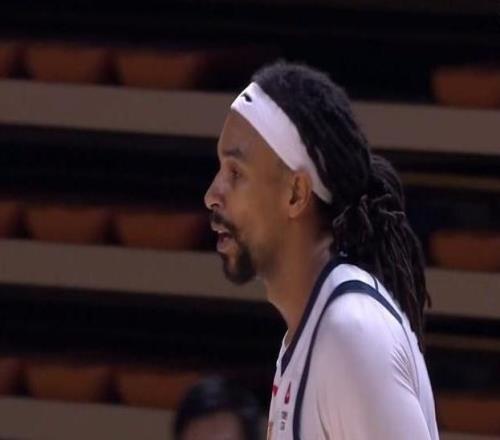 薩林杰辟謠找到下家：我正和廣東男籃打季后賽努力爭奪總冠軍