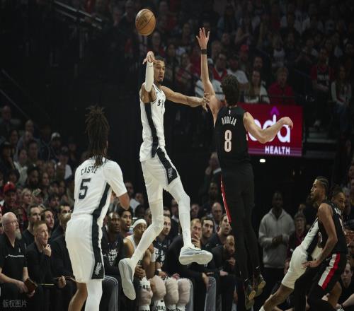 一場11493的大逆轉(zhuǎn)，讓狼、掘絕望，雷霆開始慌了！馬刺徹底崛起