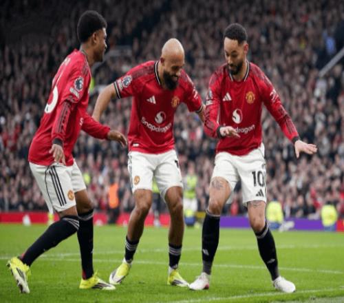 21！英超焦點(diǎn)戰(zhàn)，曼聯(lián)力克小蜜蜂，4輪領(lǐng)先11分，歐冠資格穩(wěn)了