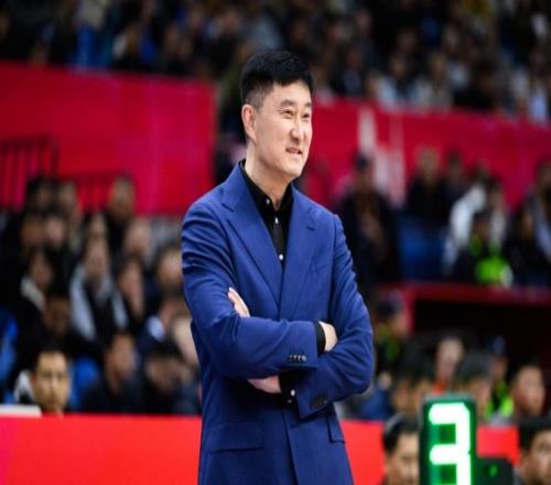 罕見！廣東主場倒戈響起“杜鋒下課”聲11冠王能拒黑12奇跡嗎