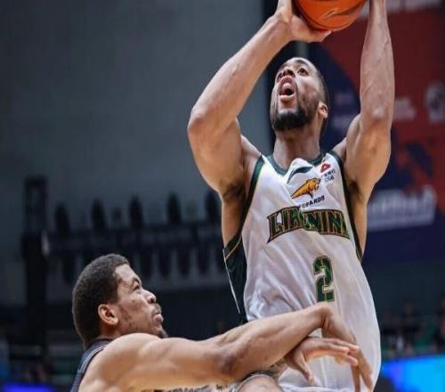 遼寧男籃今日動態(tài)更新！趙繼偉狀態(tài)神勇，萊迪訓(xùn)練之后主動加練，全隊(duì)精神高度集中