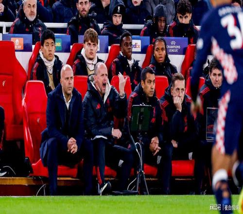 連續(xù)兩年大換血！斯洛特幕后教練組班底不穩(wěn)，利物浦隱憂浮現(xiàn)