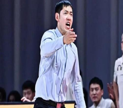 北控男籃大換血！更換主帥，15人合同到期，功勛外援續(xù)約