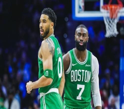 塔圖姆30+7+11布朗打爆探花，超級替補(bǔ)32分創(chuàng)紀(jì)錄，綠軍大勝76人