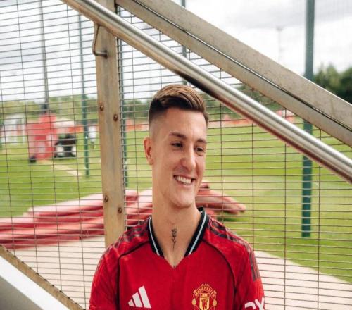 高價水貨自我救贖，他已成曼聯(lián)頭號射手