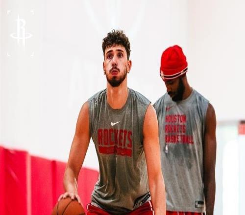 轟95分27板17助！火箭打造5核心終有回報(bào)，4選秀1交易，盤活全隊(duì)