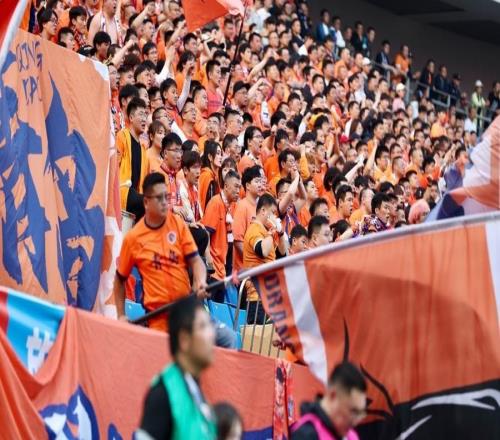 中超單輪上座紀(jì)錄再創(chuàng)新高！超30萬(wàn)人入場(chǎng)觀賽，大連重慶北京均單場(chǎng)破5萬(wàn)人