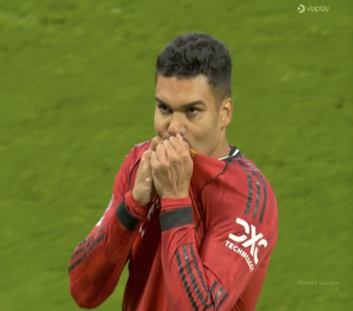 B費(fèi)助攻曼聯(lián)21重返歐冠成定局！卡里克效仿穆帥，解釋三中衛(wèi)原因