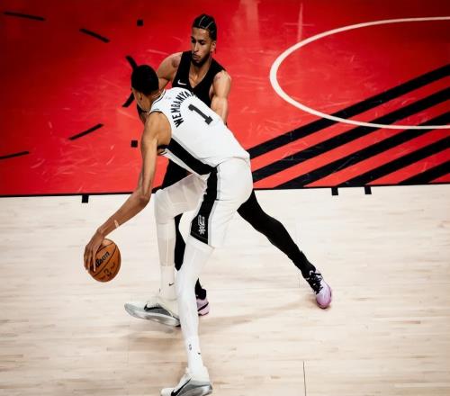 開拓者留不?。?8歲內(nèi)線再度打出身價，楊瀚森有望迎“上位”機會