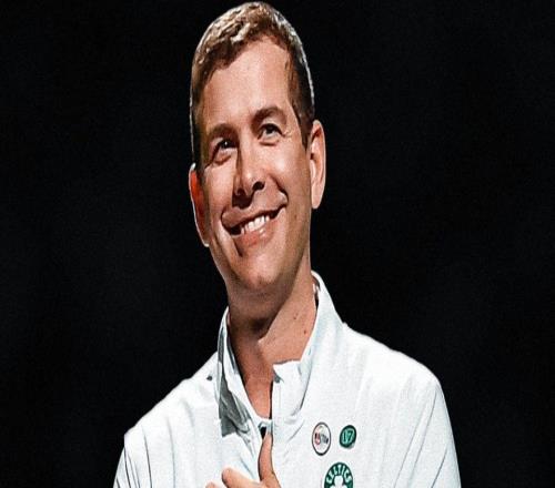 狂省3.2億仍排東部第2！史蒂文斯當選年度最佳高管：三年兩次獲獎