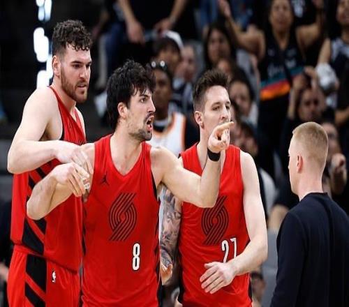 快被淘汰了才想起了他，開拓者教練組的用人方式令人無法理解