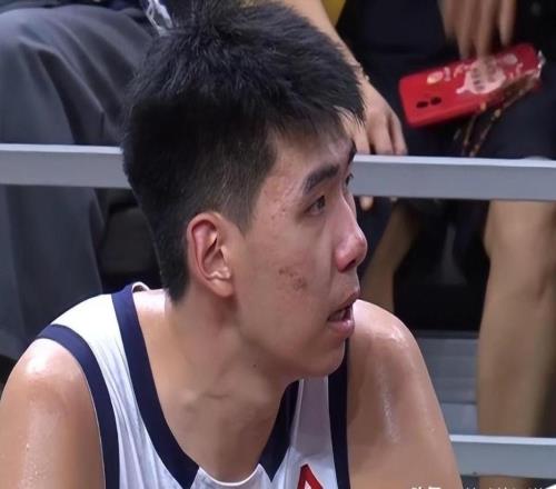 主場(chǎng)落敗期待全部落空，廣東人心渙散，急需調(diào)整走出低谷