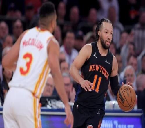 一邊倒！尼克斯29分打爆大黑馬：全場(chǎng)狂歡慶祝，布倫森爆砍39+8