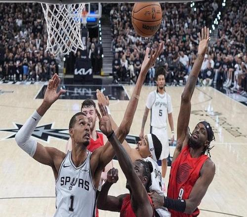 馬刺11495開拓者總比分41晉級(jí)次輪