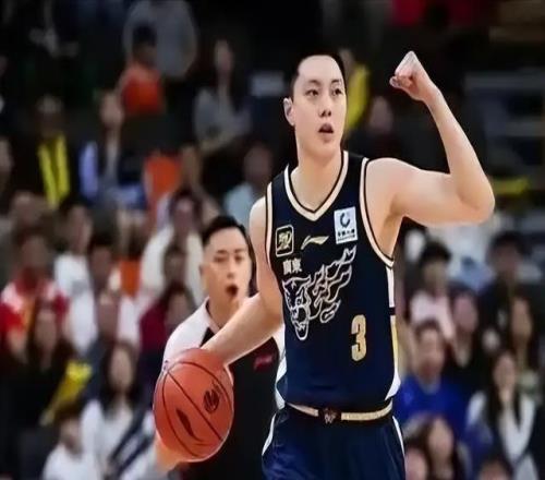 山東進(jìn)攻拉胯！38%命中率，第一節(jié)僅得17分咋回事