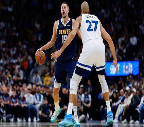 掘金隊(duì)主帥駁斥批評(píng)者，對(duì)約基奇狀態(tài)低迷時(shí)的“情緒失控”的指責(zé)