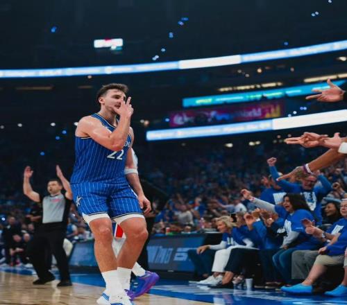 黑8奇跡有多難NBA歷史上僅6次，穆大叔創(chuàng)造歷史，2隊(duì)殺入總決賽