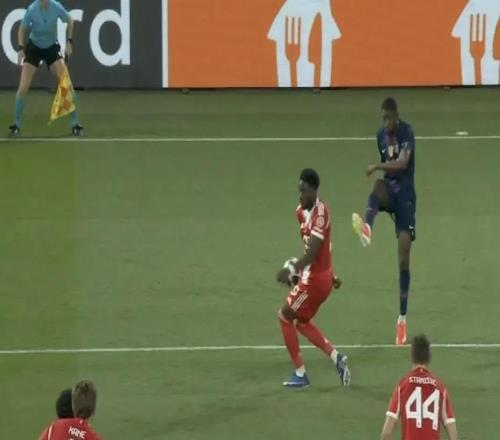 足壇一夜動態(tài)：巴黎54拜仁！世界杯新規(guī)官宣皇馬穆里尼奧談判