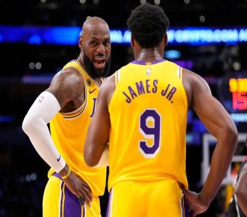 重排NBA新世紀(jì)后5大球星，杜蘭特落選庫里墊底榜首沒爭議