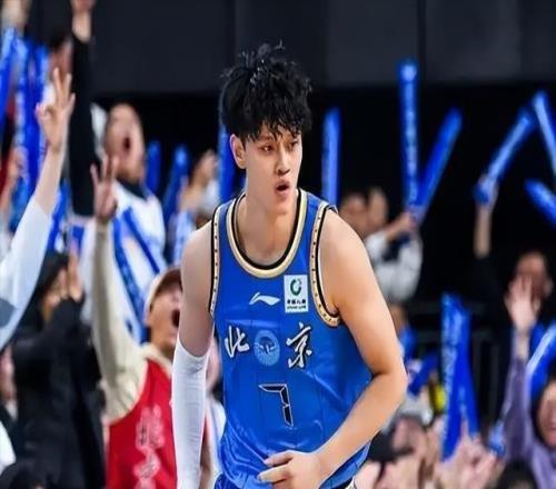 9376！CBA季后賽廣東首敗，末節(jié)218高潮扎眼