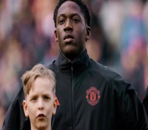 羅馬諾：梅努已敲定曼聯(lián)新合同的全部個(gè)人條款，即將正式簽約