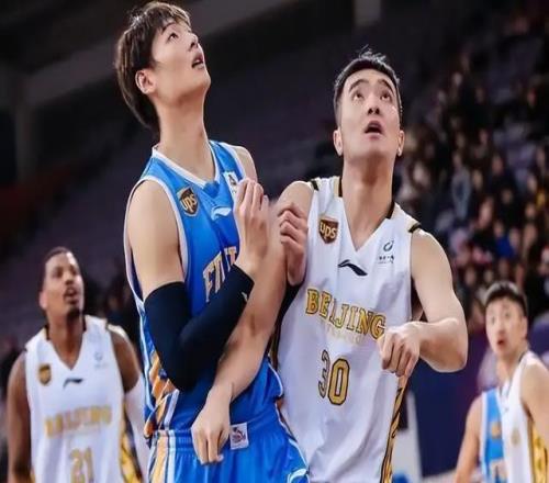 邱彪帥位告急！山東兩賽季無緣前八，北控換帥瞄準(zhǔn)首鋼舊帥