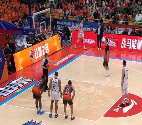 CBA12進(jìn)8：廣州男籃6人上雙客勝?gòu)V東，遼寧力克山東搶占先機(jī)