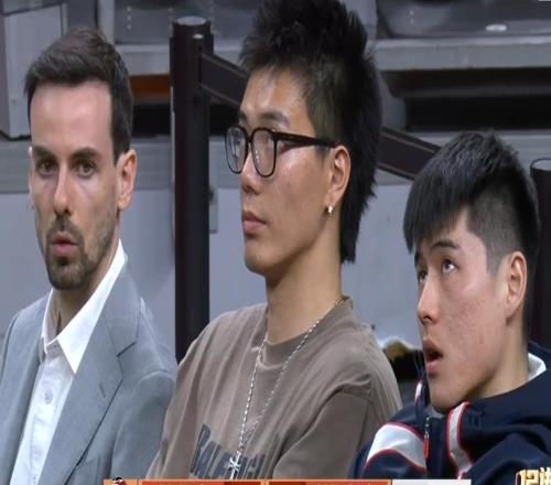 體壇周報名嘴指出廣東隊問題：教練就像一條魚，時間長了就發(fā)臭